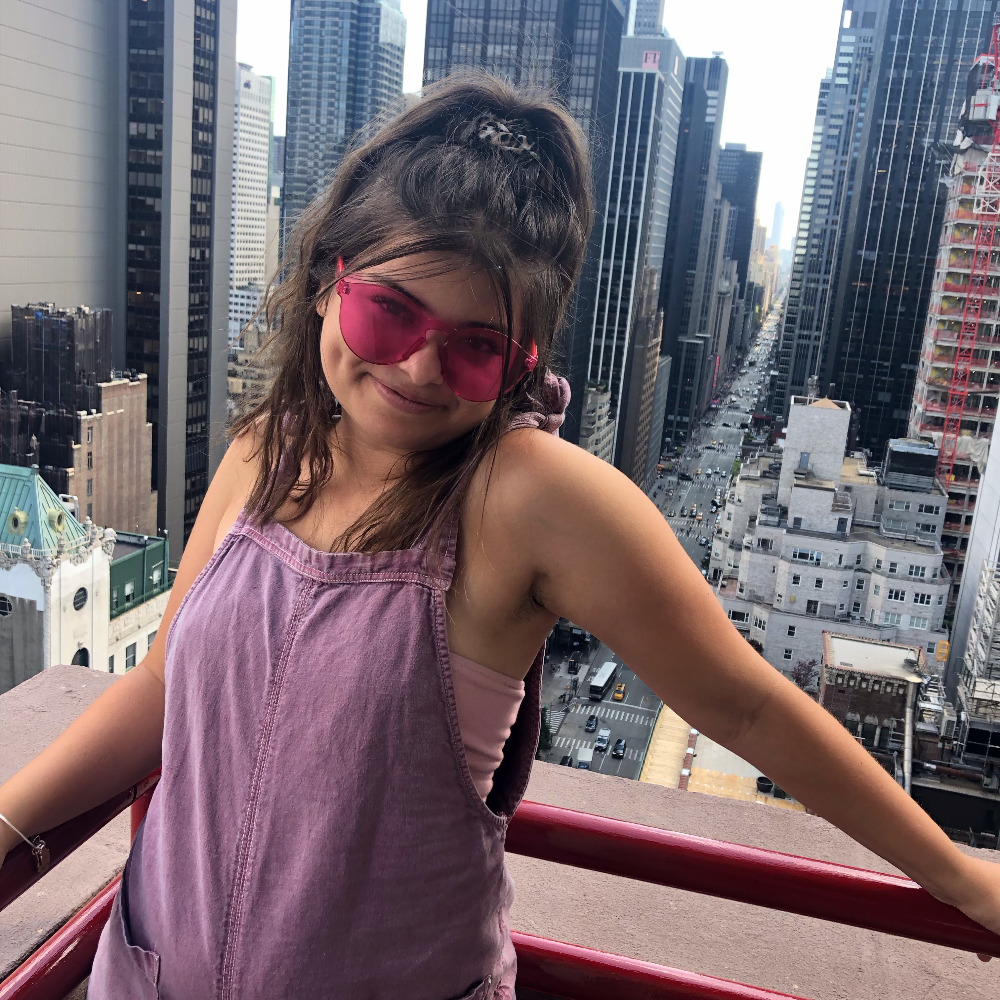 Meet your Posher, Adrianna